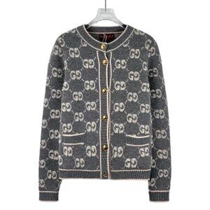 Gucci 2024 GG wool monogram bouclé jacquard cardigan in Grey and Ivory size L